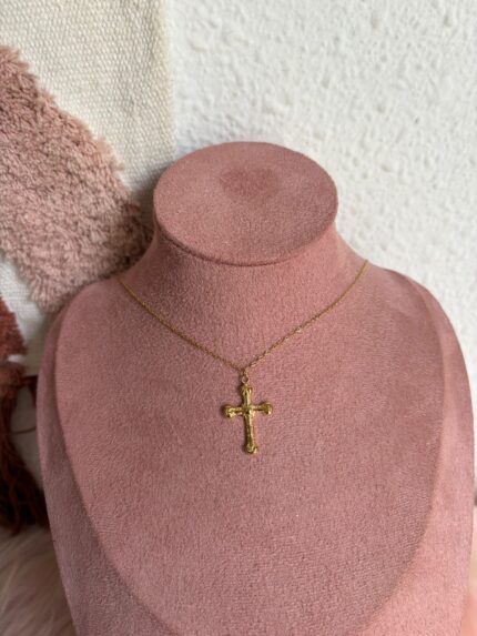 COLLAR CRUZ DORADA