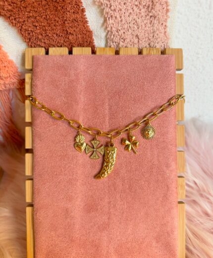 COLLAR CUERNO