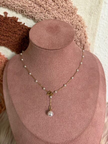 COLLAR PERLADO COLGANTE