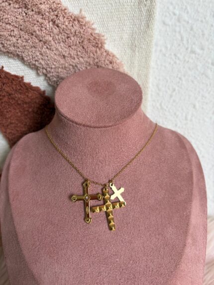 COLLAR CRUZ TRIPLE