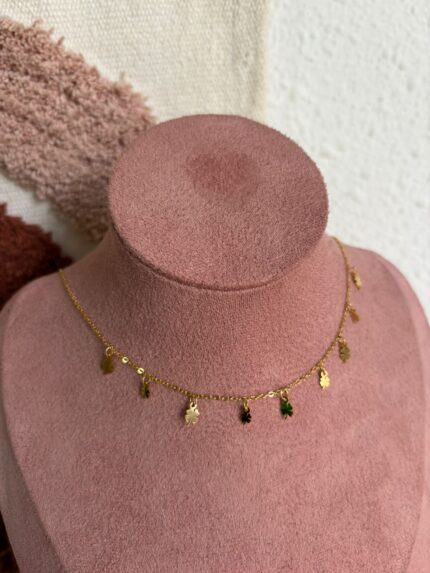 COLLAR TRÉBOLES