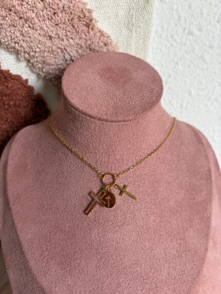 COLLAR TRIPLE CRUZ