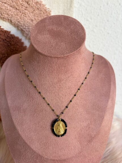 COLLAR VIRGEN DEL ROCÍO NEGRO