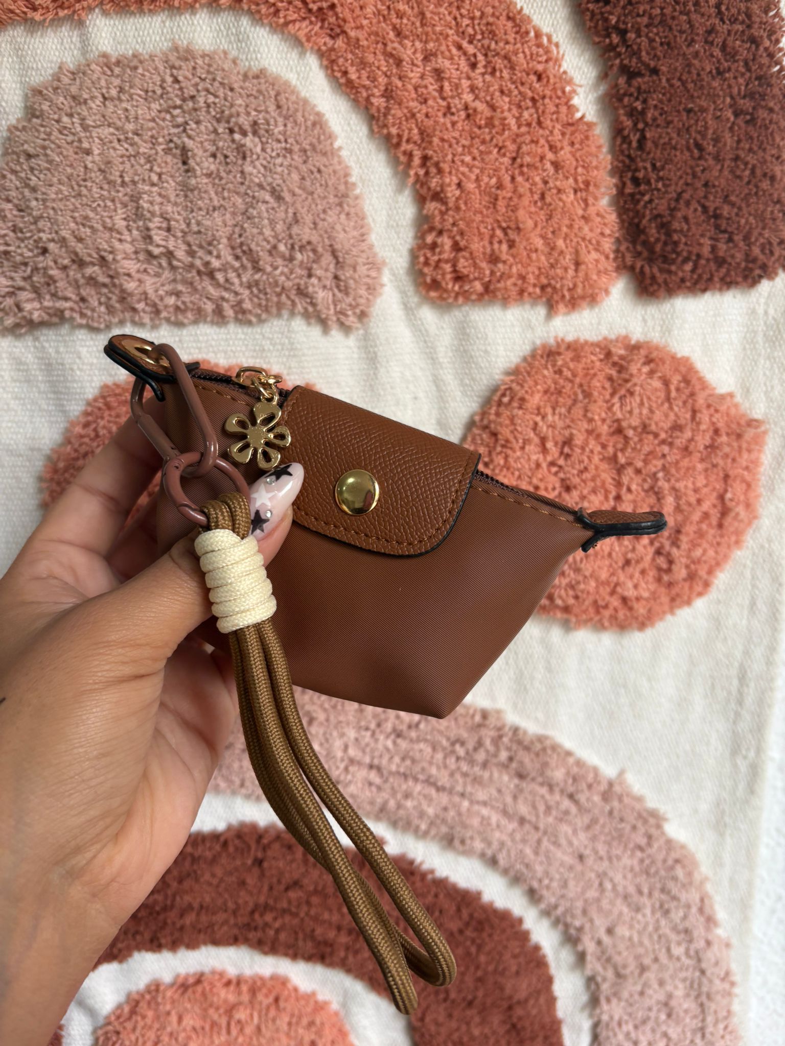 86c04771-c562-460d-bfd4-fae390942360