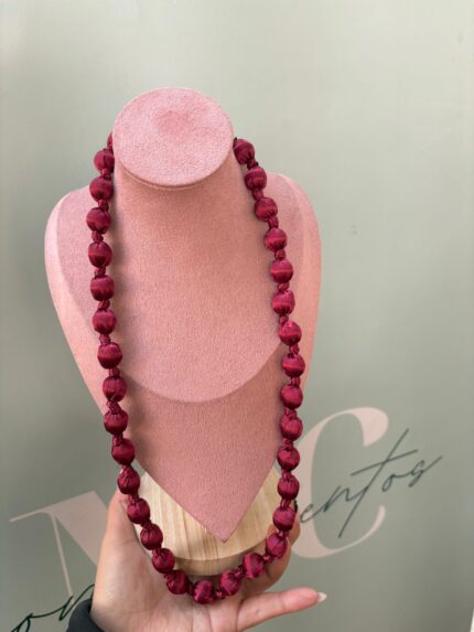 COLLAR NUDO SEDA  ROJO