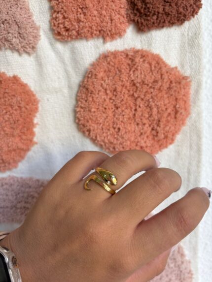ANILLO SERPIENTE OJOS BRILLO