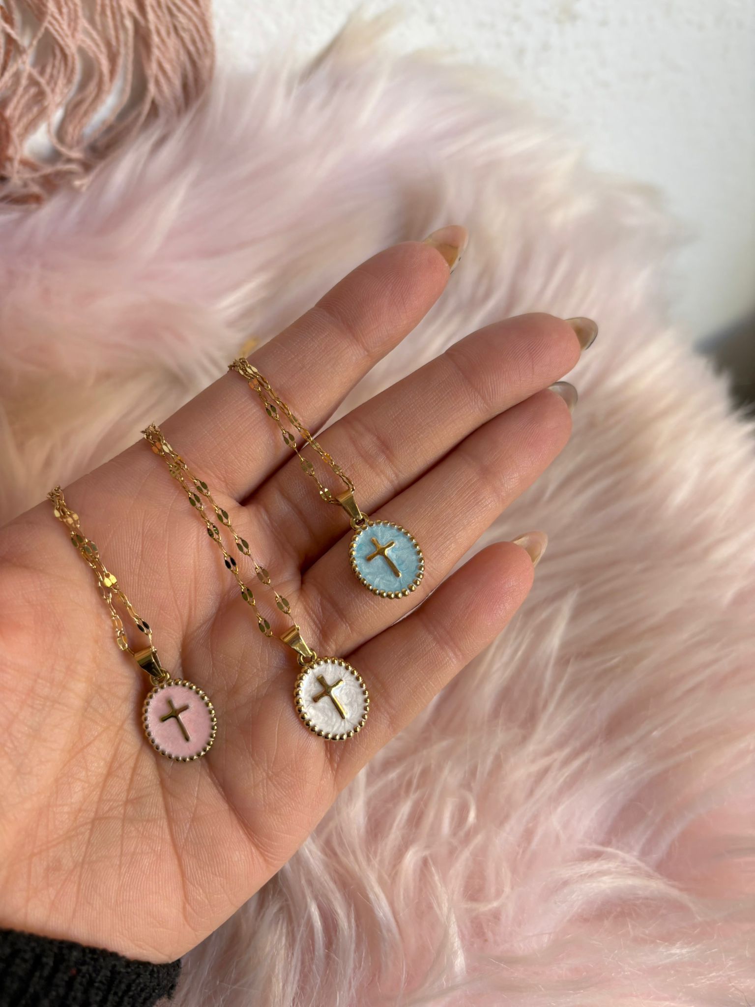 5b79b733-88a9-444c-8716-52994d4b2252