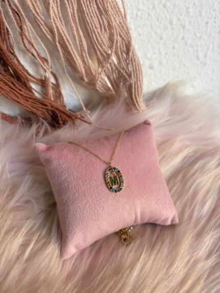 COLLAR ÓVALO INICIAL COLORES