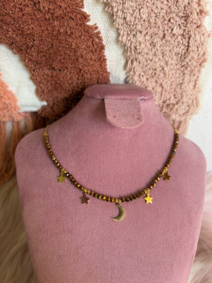 COLLAR PIEDRITAS LUNA Y ESTRELLAS