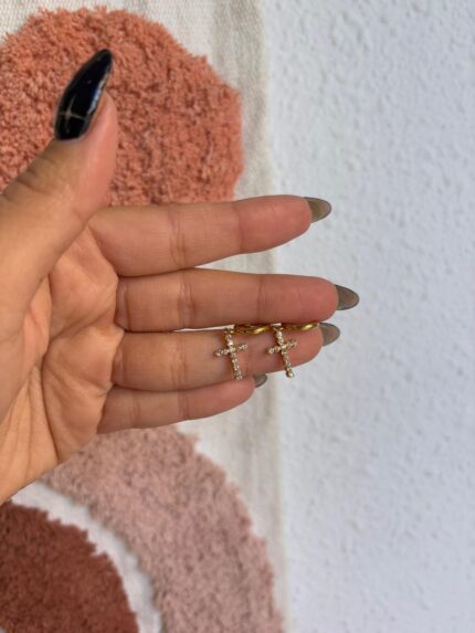 PENDIENTES CRUCES
